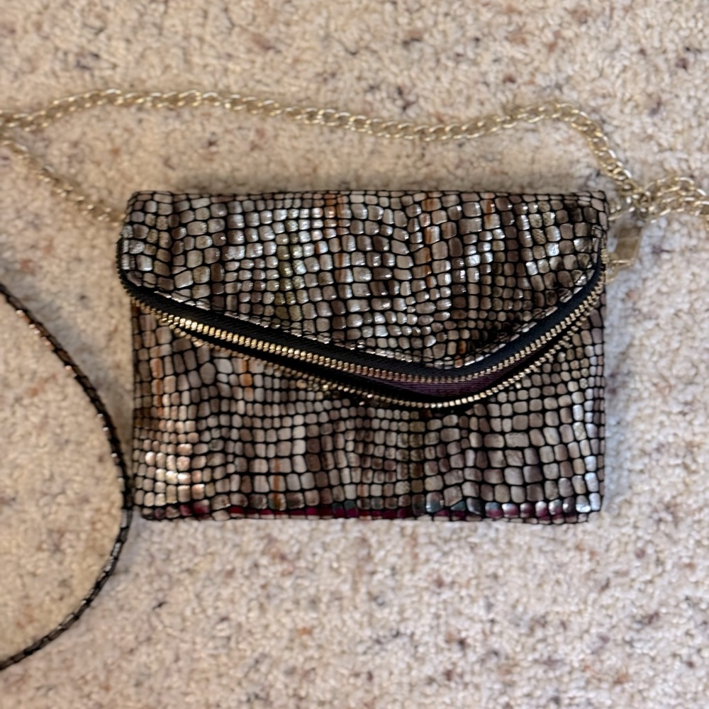 Fun gold and black shiny Hobo bag